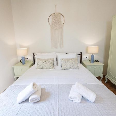 Sunny Yard Apartments Poros Town Eksteriør billede
