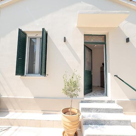 Sunny Yard Apartments Poros Town Eksteriør billede